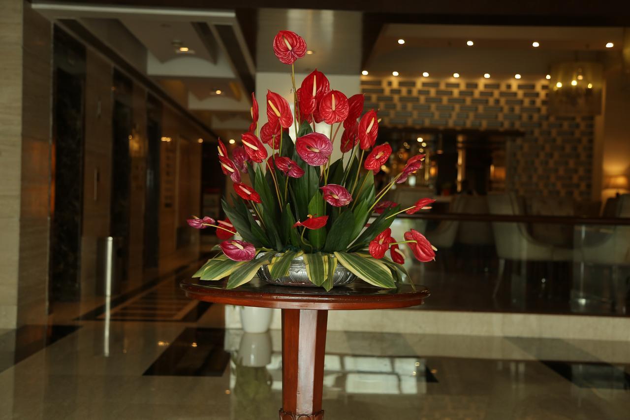 The Acura, Bmk Hotel Gurgaon Eksteriør billede